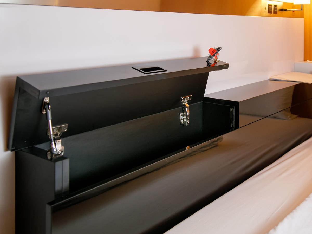First Cabin Tkp Nagoya Station Hotel Екстериор снимка