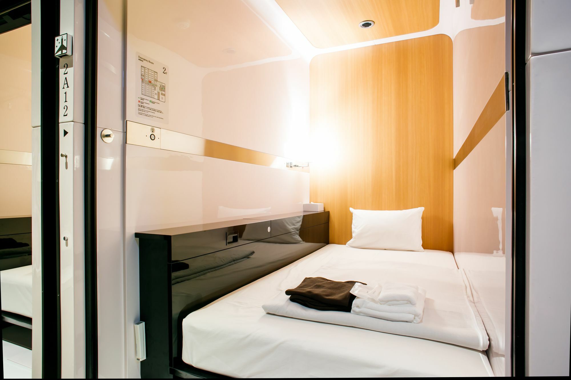 First Cabin Tkp Nagoya Station Hotel Екстериор снимка